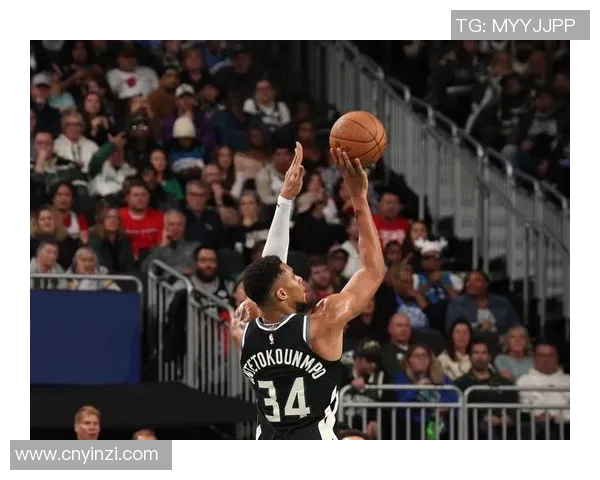 字母哥赛场爆发小插曲，裁判如何处理？